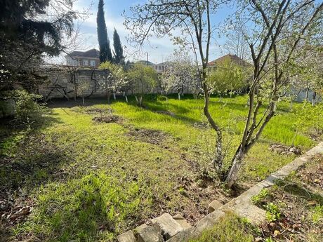 4 otaqlı həyət evi/bağ evi - Novxanı q. - 200 m²