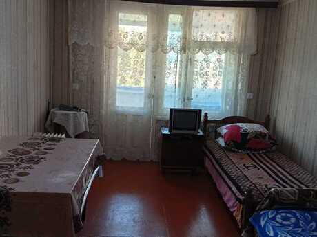 1 otaqlı köhnə tikili - İnşaatçılar m. - 30 m²