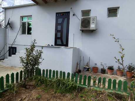 3 otaqlı həyət evi/bağ evi - Buzovna q. - 100 m²