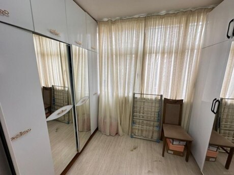 1 otaqlı köhnə tikili - Neftçilər m. - 45 m²