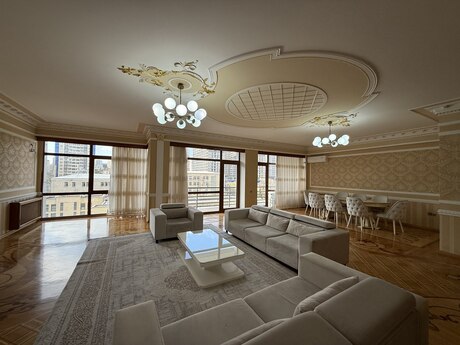 5 otaqlı yeni tikili - 28 May m. - 340 m²