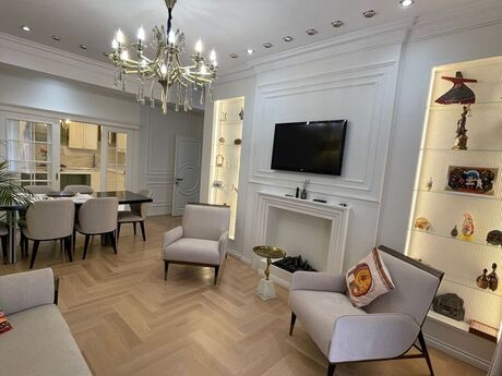 4 otaqlı yeni tikili - Nəsimi r. - 156 m²