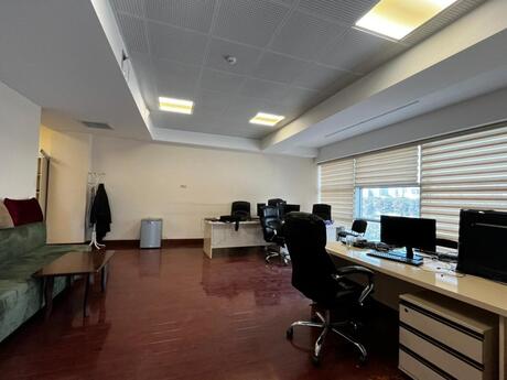 1-комн. офис - м. Шах Исмаил Хатаи - 60 м²