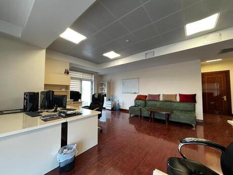 1-комн. офис - м. Шах Исмаил Хатаи - 60 м²