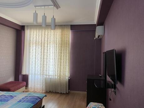 Kirayə 2 otaqlı mənzil, 100 m², Şah İsmayıl Xətai: 1 000 ₼/ay 5