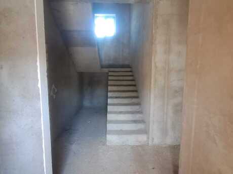 7 otaqlı həyət evi/bağ evi - Hökməli q. - 180 m²