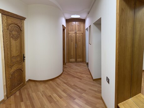 4 otaqlı köhnə tikili - Əmircan q. - 80 m²