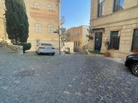 5 otaqlı yeni tikili - İçəri Şəhər m. - 286 m²