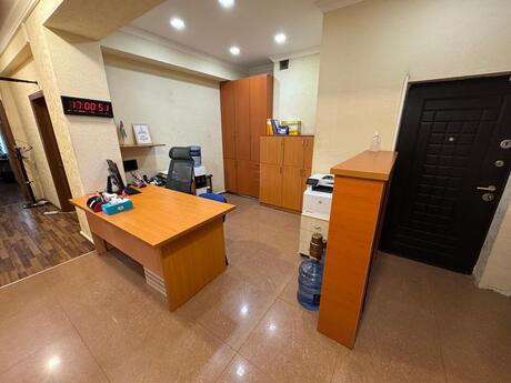 4 otaqlı ofis - Şah İsmayıl Xətai m. - 150 m²