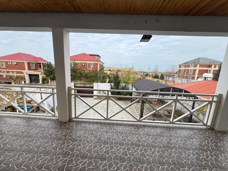 6 otaqlı həyət evi/bağ evi - Görədil q. - 200 m²