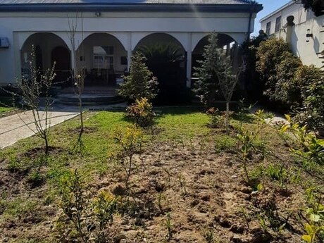 4 otaqlı həyət evi/bağ evi - Şağan q. - 180 m²