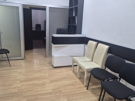 4 otaqlı ofis - Nəsimi r. - 115 m²