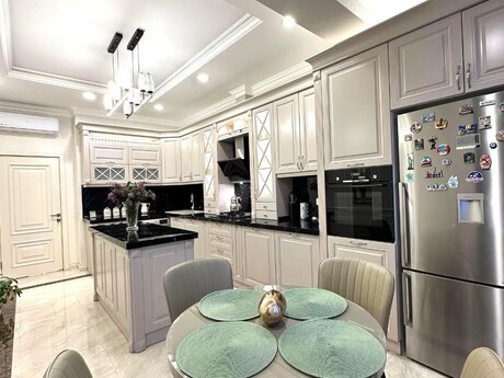 3 otaqlı yeni tikili - Nəriman Nərimanov m. - 137 m²