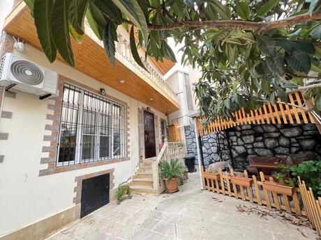 6 otaqlı həyət evi/bağ evi - Xırdalan - 140 m²