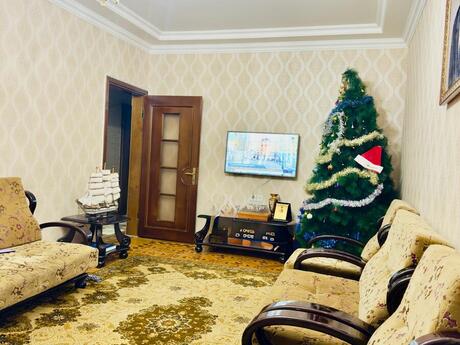 4 otaqlı köhnə tikili - Nəsimi m. - 110 m²