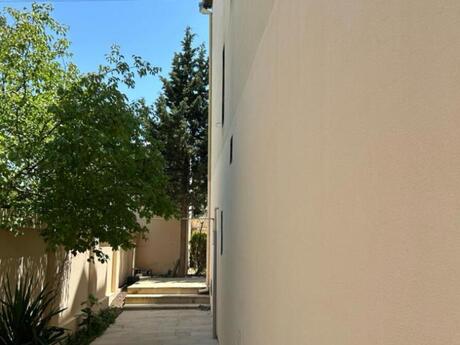9 otaqlı həyət evi/bağ evi - Badamdar q. - 400 m²