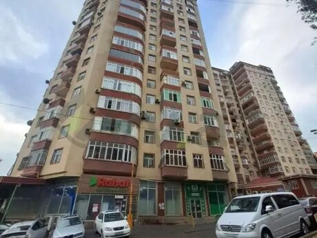 3-комн. новостройка - м. Насими - 138 м²