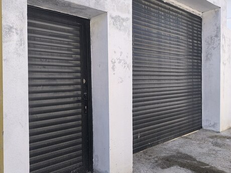 5 otaqlı həyət evi/bağ evi - Novxanı q. - 300 m²