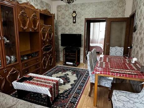 Elan №6038811 - Bakı, Memar Əcəmi m., 3 otaqlı, 70 m², 4/5 mərtəbə