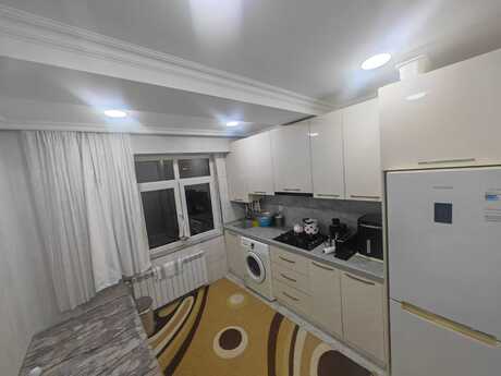 2 otaqlı köhnə tikili - Elmlər Akademiyası m. - 56 m²