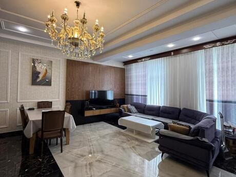 Elan №6041257 - Bakı, Badamdar q., 5 otaqlı, 230 m², 18/19 mərtəbə