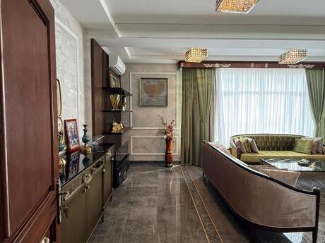 5 otaqlı yeni tikili - Badamdar q. - 230 m²