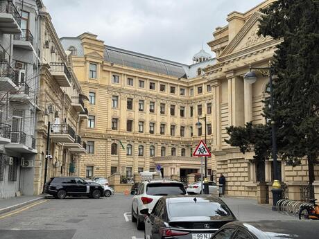 Elan №6041251 - Bakı, İçəri Şəhər m., 3 otaqlı, 110 m², 2/4 mərtəbə