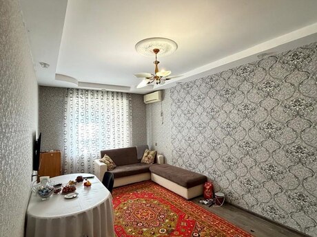 2 otaqlı köhnə tikili - Bakıxanov q. - 65 m²