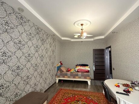 2 otaqlı köhnə tikili - Bakıxanov q. - 65 m²