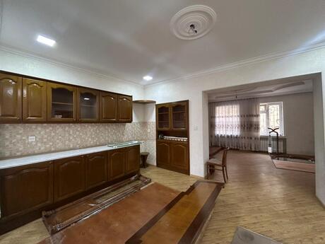 6-комн. дом/дача - пос. Бакиханова - 220 м²