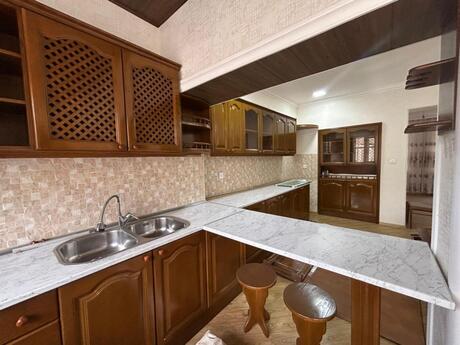 6-комн. дом/дача - пос. Бакиханова - 220 м²