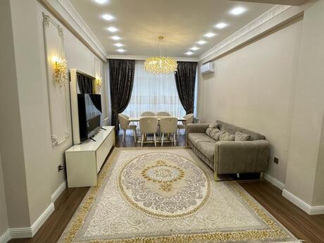 2-комн. новостройка - м. Элмляр Академиясы - 82 м²