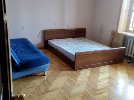 3 otaqlı köhnə tikili - Elmlər Akademiyası m. - 81.6 m²
