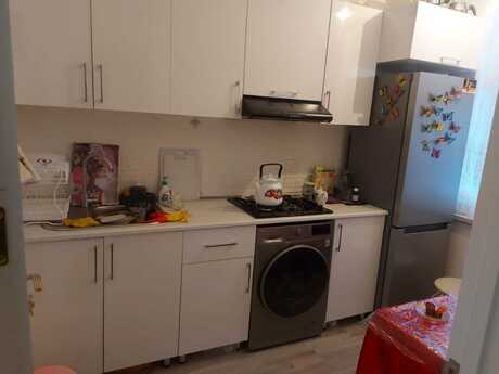 5 otaqlı həyət evi/bağ evi - Abşeron r. - 140 m²