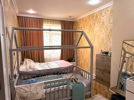 3-комн. новостройка - м. Ази Асланов - 80 м²