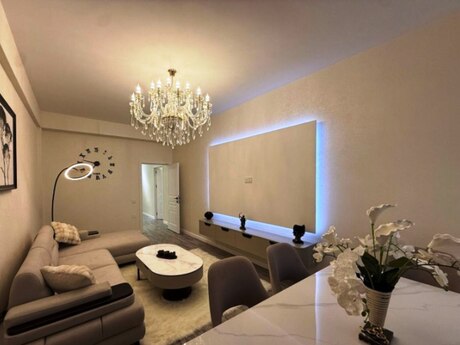 2 otaqlı yeni tikili - 8 Noyabr m. - 105 m²