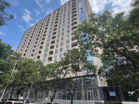 3 otaqlı yeni tikili - 28 May m. - 141 m²