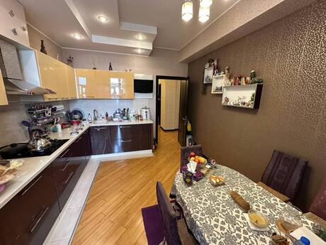 4 otaqlı yeni tikili - Nəriman Nərimanov m. - 168 m²