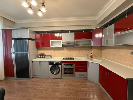 Объявление №6041657 - Баку, пос. Бадамдар, 3-комн., 135 м², 2/14 этаж
