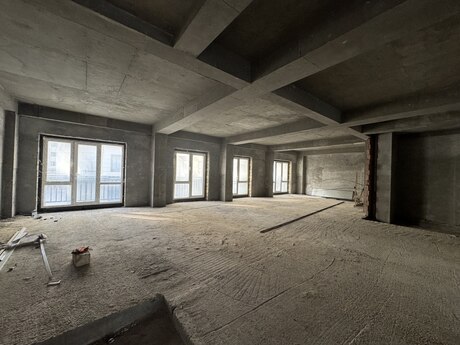 3 otaqlı yeni tikili - Xətai r. - 168 m²
