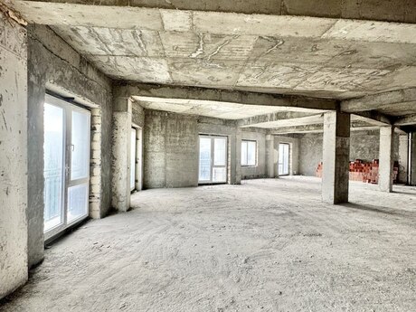 5 otaqlı yeni tikili - Xətai r. - 246 m²