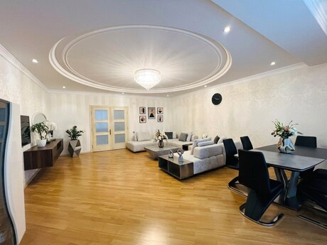 4 otaqlı yeni tikili - 28 May m. - 205 m²