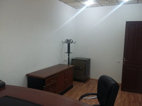 3 otaqlı ofis - İçəri Şəhər m. - 130 m²