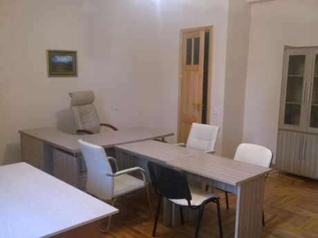 3 otaqlı ofis - İçəri Şəhər m. - 130 m²