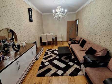 2 otaqlı köhnə tikili - Azadlıq Prospekti m. - 67 m²
