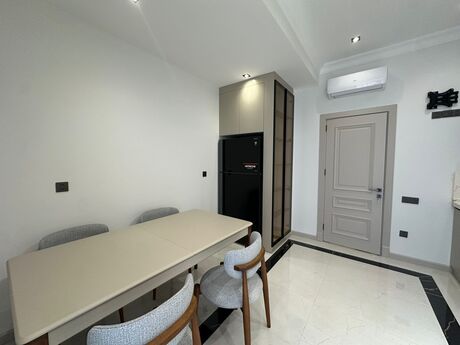 4-room apartment for rent, 180 m², Ağ şəhər: 2 300 ₼/mo 5