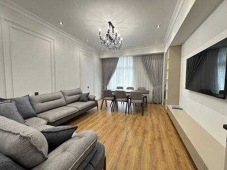 4 otaqlı yeni tikili - Ağ şəhər q. - 180 m²