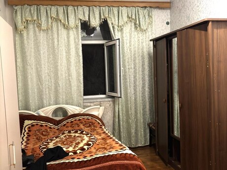 2 otaqlı köhnə tikili - 28 May m. - 70 m²