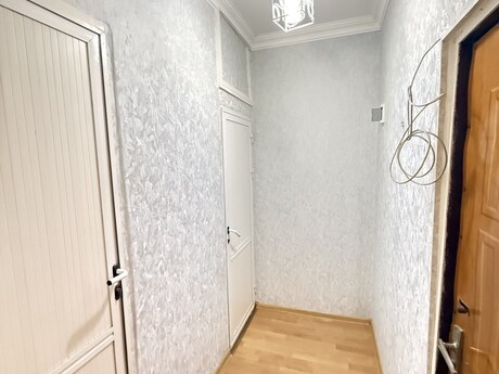 2 otaqlı köhnə tikili - 7-ci mikrorayon q. - 33 m²