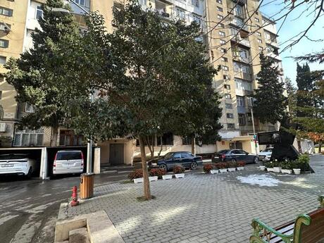 3 otaqlı köhnə tikili - Əhmədli m. - 80 m²